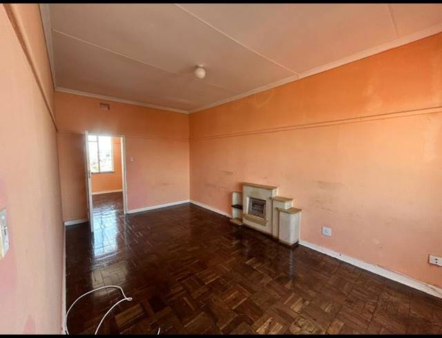 2 BEDROOM APARTMENT FOR SALE IN SPRINGS CENTRAL